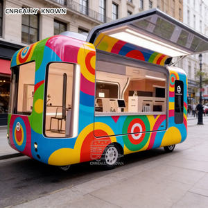 Remorque de restauration mobile urbaine compacte, design personnalisé, aménagement de cuisine optimisé, pour la vente de nourriture de rue en centre-ville - Product Image 5