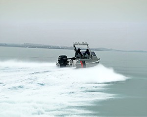 Nuevo Diseño de Bote de Pesca de Aluminio de 4.7m con Motor Fuera de Borda de 200HP, Yate de Alta Velocidad para Navegación Fluvial - Product Image 2