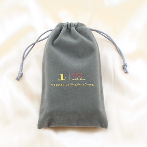 Pochette à bijoux de luxe XinHengCheng avec logo personnalisé, petit sac à cordon en velours suédé - Product Image 2