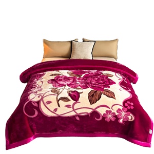 Novo Cobertor de Poliéster Personalizável em Dupla Camada, Atacado, Opções de Impressão Personalizada, 3.5-4kg, Padrões Listrados/Sólidos - Product Image 1