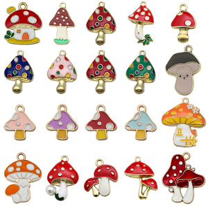 Breloques DIY en alliage émaillé en forme de maison champignon pour Thanksgiving - Product Image 5