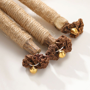 Juguete de hierba gatera natural de Polygonum Multiflorum con palo de rafia para morder, para estimular y hacer ejercicio molárico - Product Image 6