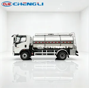 Camion-citerne à lait frais HOWO 4X2 6m³ - Fabricant - Isolation SUS304 - Citerne de transport laitier de 6000 litres - Prix usine bas - Product Image 1