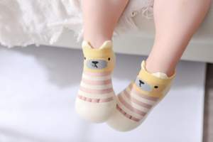 पशु प्रिंट बेबी जूते-प्यारा भालू डिजाइन नरम एकमात्र और लोचदार टखने के साथ बनाया - Product Image 5