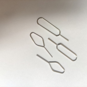 Pin <span class=keywords><strong>per</strong></span> Scheda SIM in Acciaio Nichelato di Alta Qualità OEM, Estrattore <span class=keywords><strong>per</strong></span> Vassoio SIM <span class=keywords><strong>per</strong></span> Parti Stampate di Telefoni Cellulari - Product Image 4