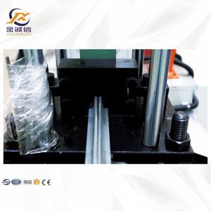 Machine à poutres triangulaires entièrement automatique |   Ligne de formage de profilés sur mesure de forme spéciale |   PLC haute vitesse haute précision - Product Image 2