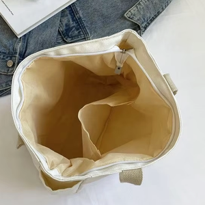 Borsa Tote Personalizzata in Tessuto Naturale da Donna, Borsa di Grande Capienza per Studenti Universitari con Tasca, in Tela per Lavoro e Libri - Product Image 5