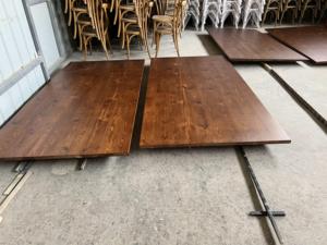 Table de salle à manger rustique pliable en pin massif à pieds en X pour événements, mariages, fêtes, location commerciale et banquets – Vente en gros - Product Image 4