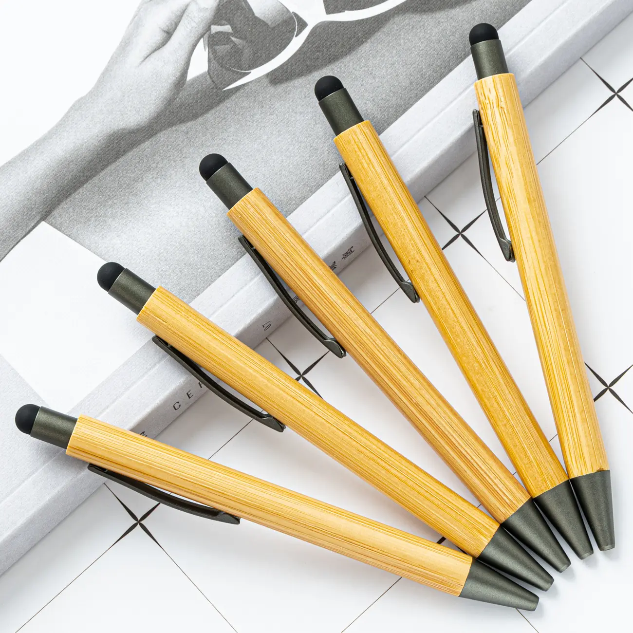Pena stylus bambu sentuh layar stylus aktif ramah lingkungan kualitas tinggi dengan logo khusus