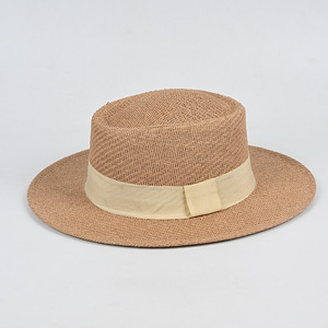 قبعة بنما كلاسيكية للجنسين من القش مع حزام قابل للتعديل، قبعة فيدورا أنيقة متعددة الألوان للحماية من الشمس في الصيف - Product Image 6