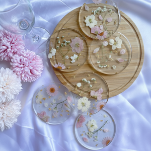 Juego de posavasos de resina con estilo premium con acabado de mármol que agrega un toque de lujo a las mesas de comedor y sala de estar - Product Image 1