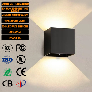 Lampada da <span class=keywords><strong>Parete</strong></span> Quadrata EGH con Sensore di Movimento PIR, Luce <span class=keywords><strong>LED</strong></span> Attivata dal Movimento per Giardino, Prato, Corridoio, Montaggio a <span class=keywords><strong>Parete</strong></span>, Moderna in ABS Nero - Product Image 2