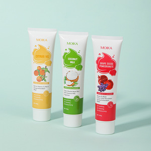 โมก้า เฟเชียล คลีนเซอร์ 80 ก. นมมะพร้าว มอยส์เจอร์ไรซิ่ง สำหรับผู้หญิง - Product Image 2