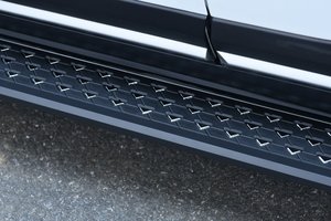 Aftermarket Hongqi Hs3 Hs5 Hs7 <b>Black</b> Starry Car Side Step Plastic and Silver Stainless Steel Surface - Product Image 4
