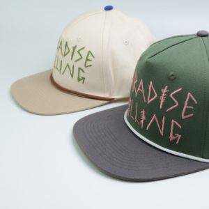 Gorra deportiva <span class=keywords><strong>de</strong></span> ala plana bordada <span class=keywords><strong>de</strong></span> 5 paneles <span class=keywords><strong>de</strong></span> alta calidad personalizada 100% algodón para hombres y mujeres ajustable Snapback patrón Floral - Product Image 2