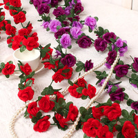 Décor de mariage : Guirlande de roses artificielles à toucher réel, plantes suspendues, roses et lierre pour bricolage