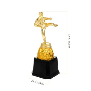 Jinzun Trofee Oem/Odm Plastic Trofee Onderdelen Taekwondo Award Trofee Aangepaste Letters Op Basis