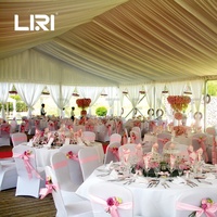 Location de tentes de réception extérieures climatisées pour mariages et événements, avec tables et chaises