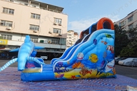 Toboggan gonflable sous-marin LilyToys avec décoration de requin pour parc d'attractions et fête en plein air
