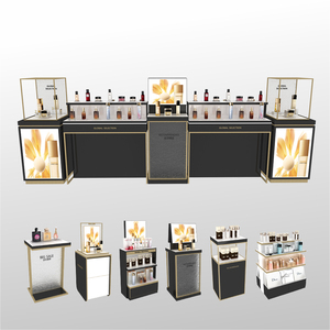 Espositori di Design per Negozi di Profumi, Vetrine Eleganti per Esposizione Fragranze - Product Image 2