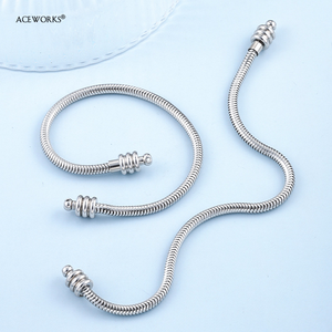 Pulsera de Cadena de Serpiente con Cierre de Rosca para Mujer |   Soporte para Dijes de Acero Inoxidable con Extremo Roscado para Fabricación de Joyas |   A la Moda e Impermeable - Product Image 2