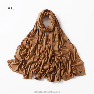 En stock elegante mujer caliente árabe Jersey diamante bufanda Rhinestone Hijab bufandas étnicas <span class=keywords><strong>turbante</strong></span> islámico Malasia para la temporada de otoño - Product Image 6