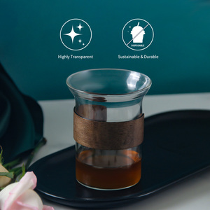 Tazza di caffè in vetro a bocca larga con manicotto in legno di noce Anti-scottatura per <span class=keywords><strong>bicchieri</strong></span> d'acqua caldi e freddi - Product Image 3