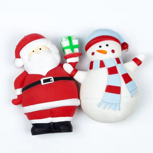 Balle gonflable en PU et silicone souple avec LED de Noël, jouet à presser Père Noël Pingouin pour les enfants de 5 à 7 ans, unisexe - Product Image 3