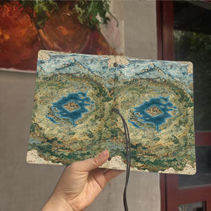 Beau journal relié cadeau réfléchi idéal pour les journaux de gestion du temps avec des rivières de montagnes de château de lac imprimées sur le - Product Image 6