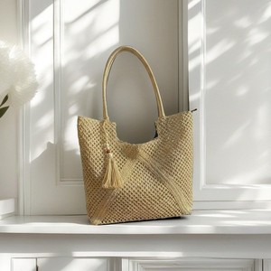 Nouveau Sac de Plage Grande Capacité Printemps/Été, Sac Fourre-tout Porté Main et Épaule, Sac Bandoulière en Paille Tressée Polyester Tanjing pour la Plage - Product Image 2