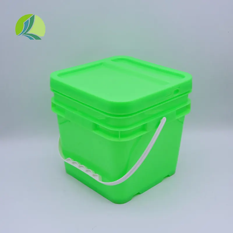Secchio portatile verde del secchio di plastica quadrato del PE di vendita diretta della fabbrica 5L con la copertura