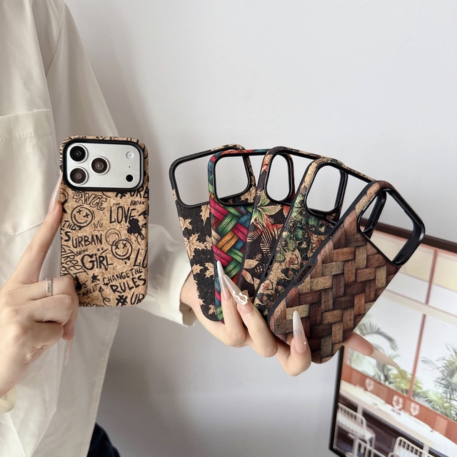 OEM 2026 New for iPhone 15 16 17 Pro Max 18 Fold PC Material Retro Floral Wireless Charge Anti-Fingerprint Shockproof Phone Case