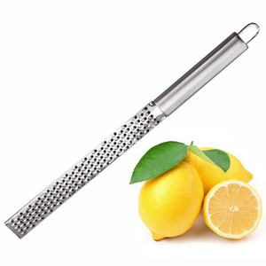 <span class=keywords><strong>Râpe</strong></span> à zester en acier inoxydable 304 pour fromage, zeste de citron et copeaux de chocolat, outil de cuisine antidérapant pour la pâtisserie et la cuisine - Product Image 6