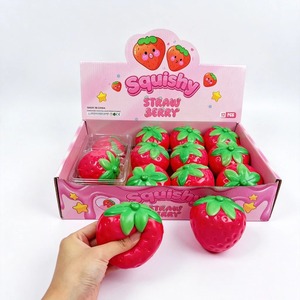 Jouet Squishy Fraise en PU à Rebond Lent, Simulation de Fruit, Balle Souple à Presser, Anti-Stress et Décompression – Vente Chaude - Product Image 1