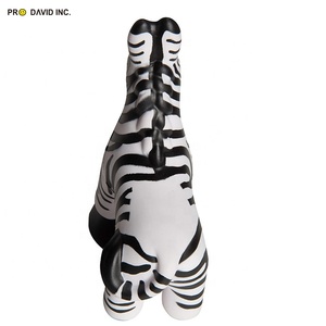 Balle anti-stress en mousse PU de forme personnalisée Cadeau promotionnel durable pour les enfants jouent et font de la publicité - Product Image 6