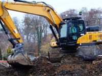 Excavatrice sur chenilles SY245H-S 25,5T à faible consommation de carburant, système hydraulique stable pour travaux routiers et miniers