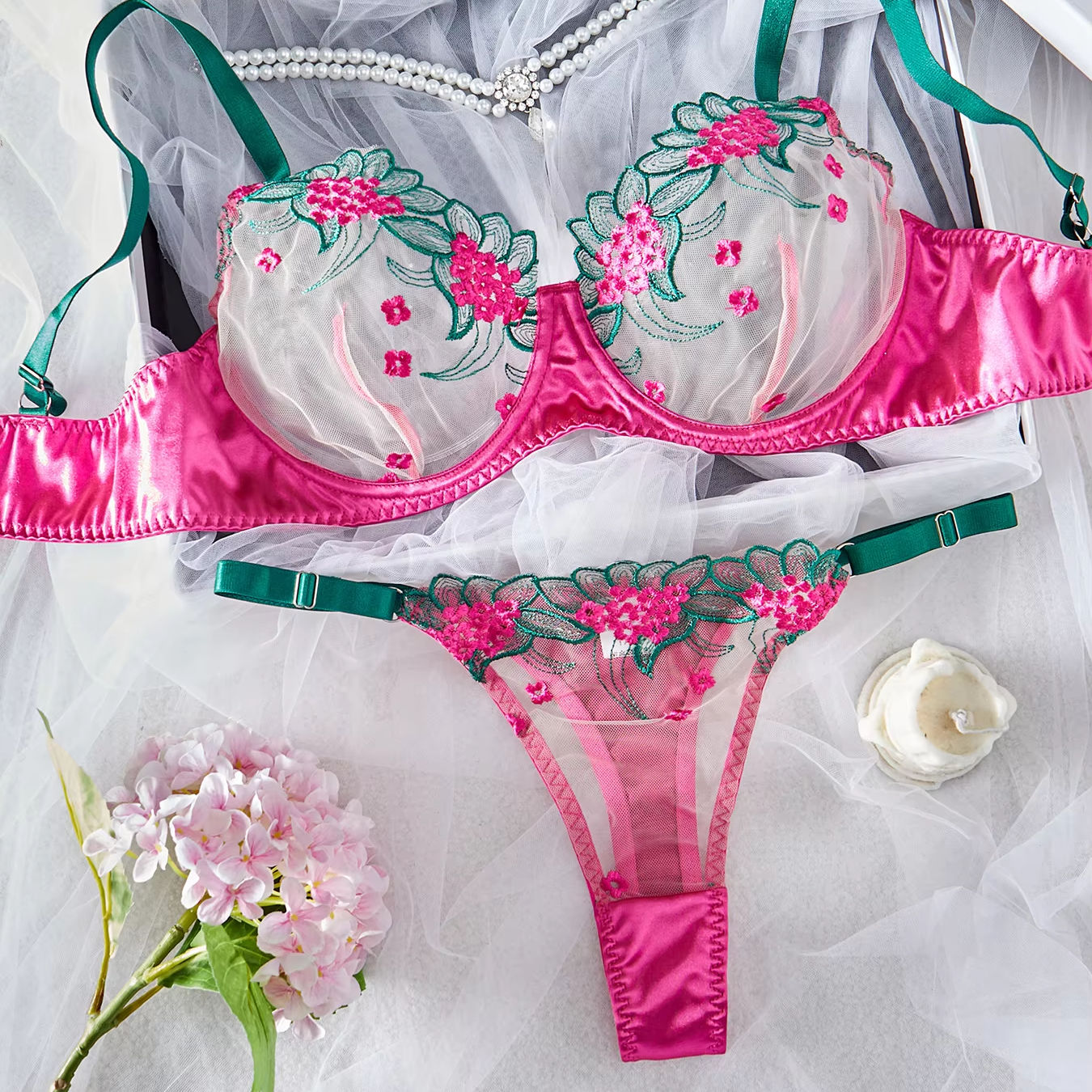 New Arrival Women's Conjuntos De Lingerie Spot Wholesale Mesh See-Through Flower Embroidery Steel Ring Gathering Lace Firm