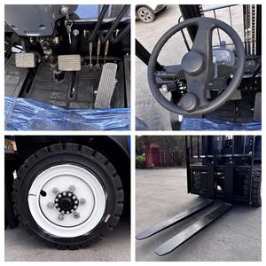 YangFT Serie C 3000KG CPCD30 3TONS Carretilla elevadora diésel Neumáticos sólidos con abrazadera de rollo de papel - Product Image 5