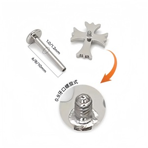 Boucles d'oreilles croisées en alliage de titane avec zircon 5A serti à griffes pour piercing, cadeau de bijoux - Product Image 2