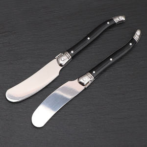 Coltello per Burro Laguiole con Manico in Plastica Nera e Lama in Acciaio Inossidabile, Ecologico, Leggero, Durevole, Lavabile Solo a Mano - Product Image 5