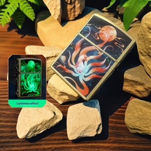 Venta Directa de Fábrica: Encendedor de Queroseno Hot Relief Armor con Rueda de Encendido, Resistente al Viento, Tallado, Luminoso y de Moda - Product Image 4