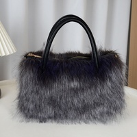 Sac à main en peluche automne/hiver 2025 pour femme, sac à bandoulière haut de gamme à la mode avec deux sangles, sac bandoulière en fausse fourrure, sac en toile transfrontalier