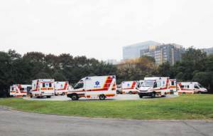 Nuova ambulanza auto ospedale emergenza NAVECO Ousheng Box di monitoraggio ICU veicolo ambulanza per la vendita - Product Image 6