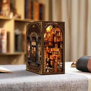 Nouveau Style Dollhouse Bibliothèque Décoration Livre Nook Étagère Insert Livre Nook Kit avec LED Veilleuse - Product Image 1