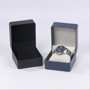Boîte d'emballage pour montres en PU à couvercle rabattable, très vendue à l'international, boîte cadeau élégante, boîte de rangement carrée pour montres mécaniques - Product Image 4