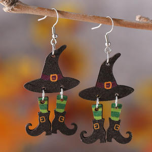 Nouveau chapeau de sorcière gothique et bottes épissé Double pendentif en bois Double face drôle balancent Halloween boucles d'oreilles en gros - Product Image 6