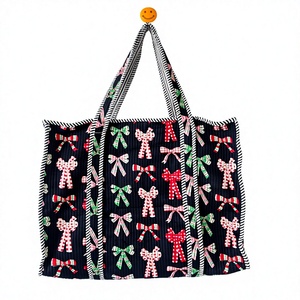 Sac fourre-tout en velours côtelé noir avec motif nœud rouge et vert, sac à bandoulière en velours côtelé doux, sac à main imprimé en tissu pour tous les jours - Product Image 1
