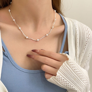 Collar de Plata de Ley S925 con Perlas y Diseño Geométrico de Espina de Serpiente, Perlas AAA, Joyería para Mujer de Uso Diario - Product Image 4