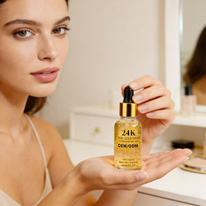 เซรั่มบำรุงผิวหน้าสูตรเฉพาะ OEM ผส<span class=keywords><strong>ม</strong></span>ทองคำ 24K ไฮยาลูรอนิค แอซิด ไนอะซินาไมด์ สำหรับ<span class=keywords><strong>ผิว</strong></span><span class=keywords><strong>แพ้</strong></span><span class=keywords><strong>ง่าย</strong></span> ช่วยลดเลือนริ้วร<span class=keywords><strong>อย</strong></span> ฟื้นฟู<span class=keywords><strong>ผิว</strong></span>กระจ่างใส ชุ่มชื้น - Product Image 1