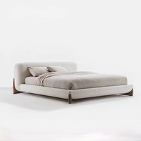 Lit doux en tissu minimaliste avec base en bois Sabi Wabi Design nordique japonais Appartement en bois massif Chambre à coucher principale Lit double